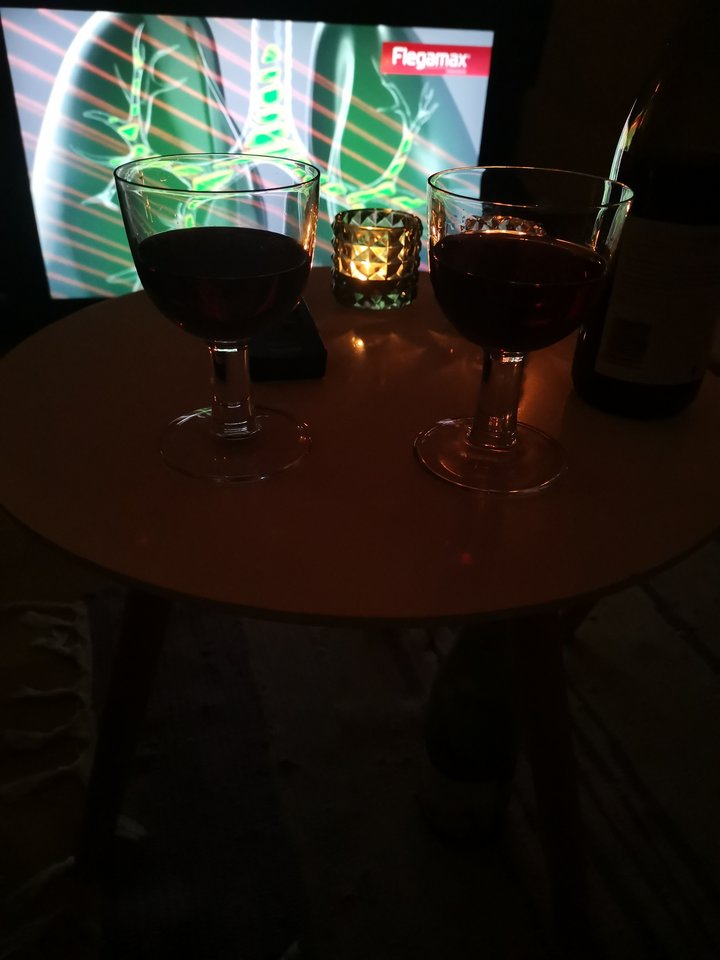 15687613798224577023525800238754.jpg - Voresfraekkeliv