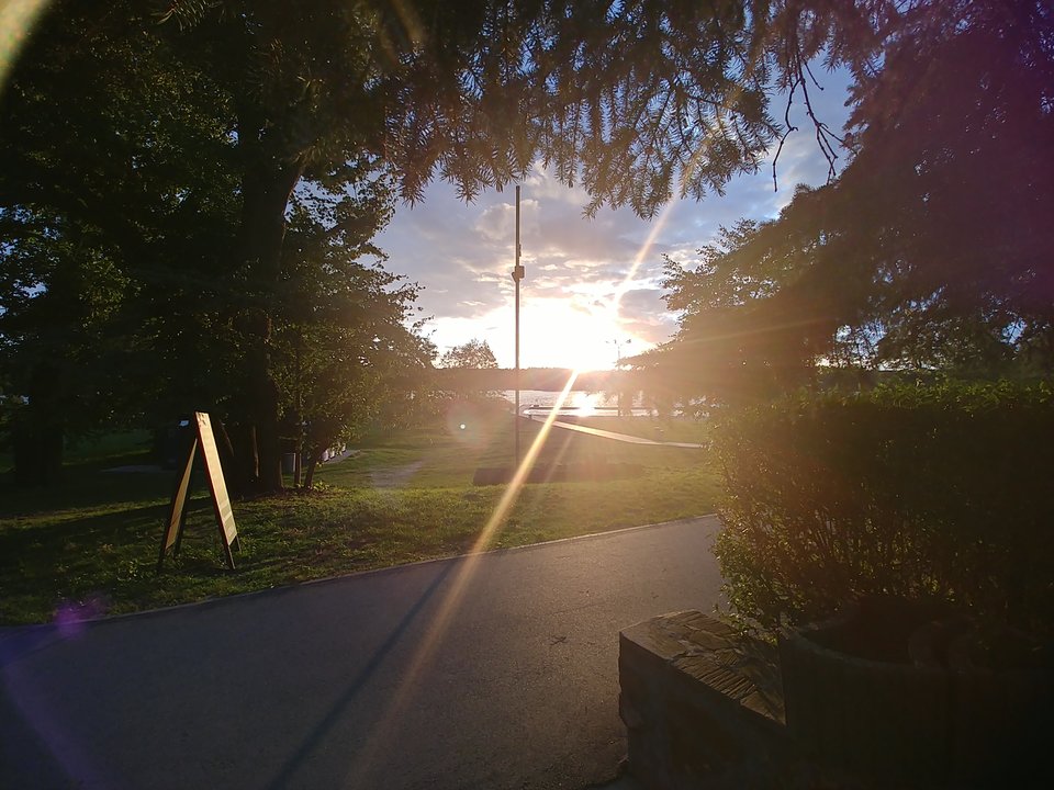 20190918_183600_HDR.jpg - NauczeCieLatac