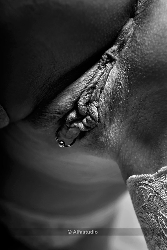 Kolczyk-Black-White.jpg - Alfastudio