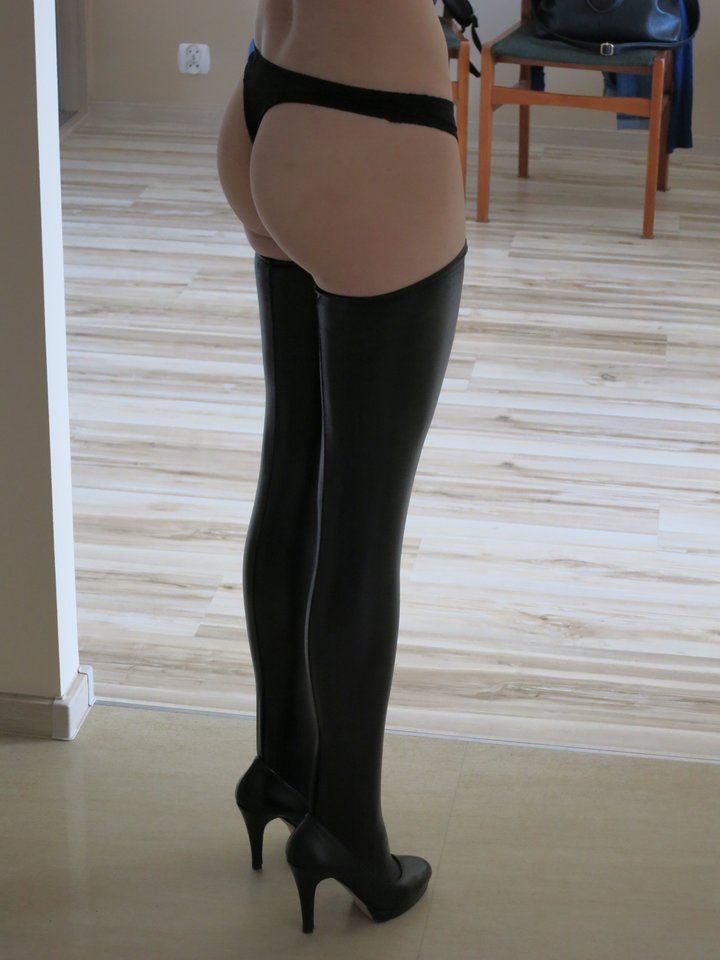 IMG_1508.JPG - latexxxowi