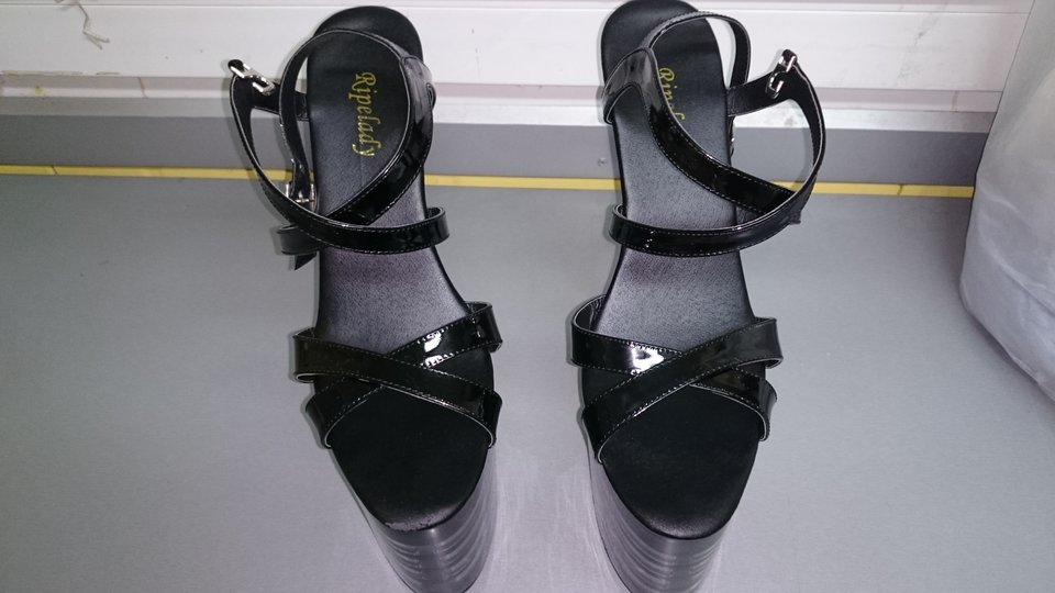 DSC_0160.JPG - heelskasia