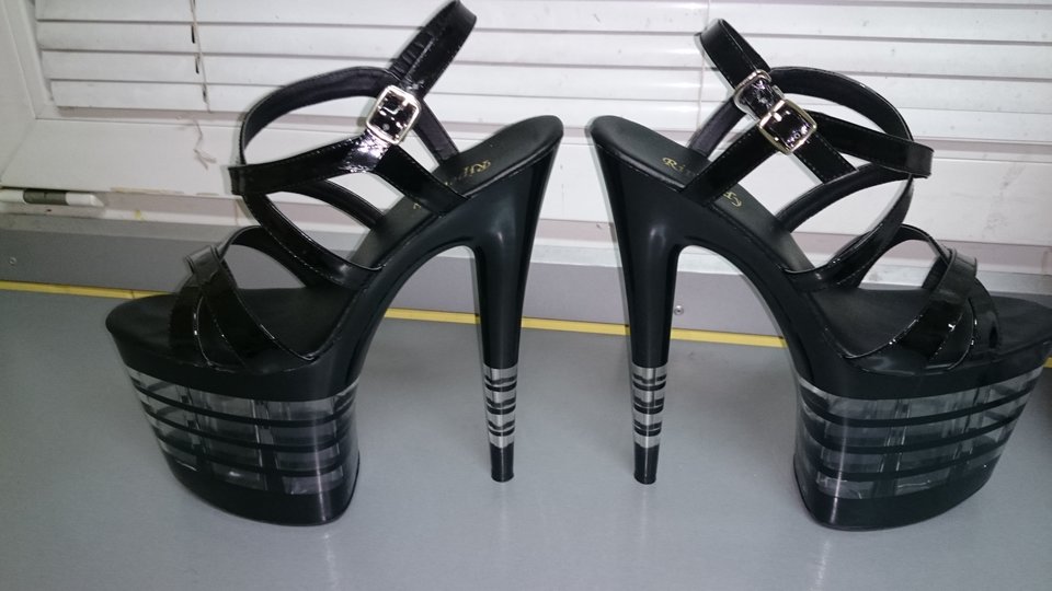 DSC_0164.JPG - heelskasia