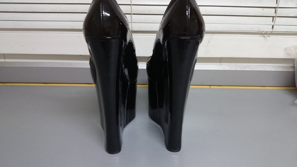 DSC_0196.JPG - heelskasia