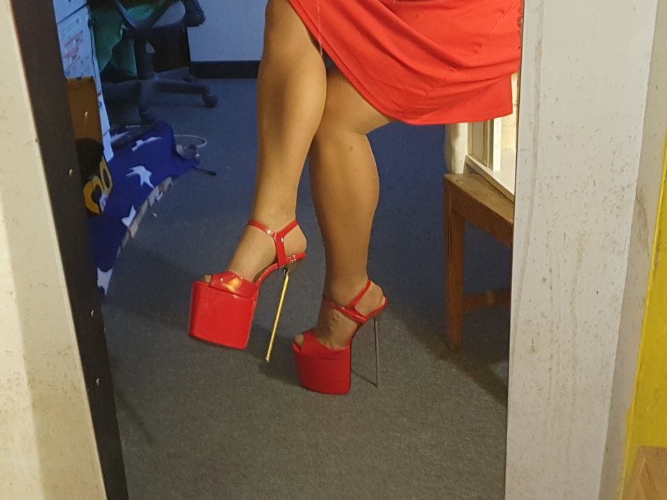 20190929_183218.jpg - heelskasia