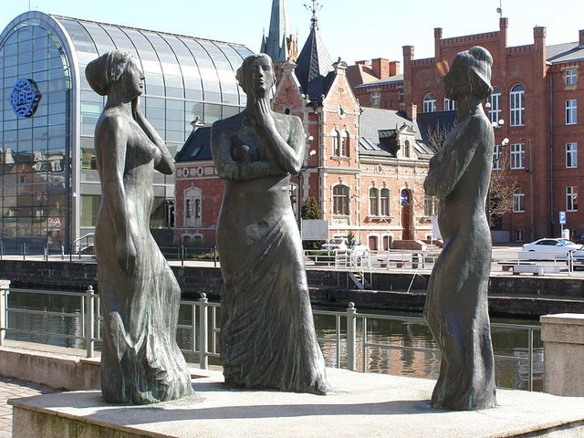 800px-Bydgoszcz_Gracje.JPG - jarko