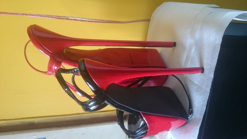 DSC_0007.JPG - heelskasia