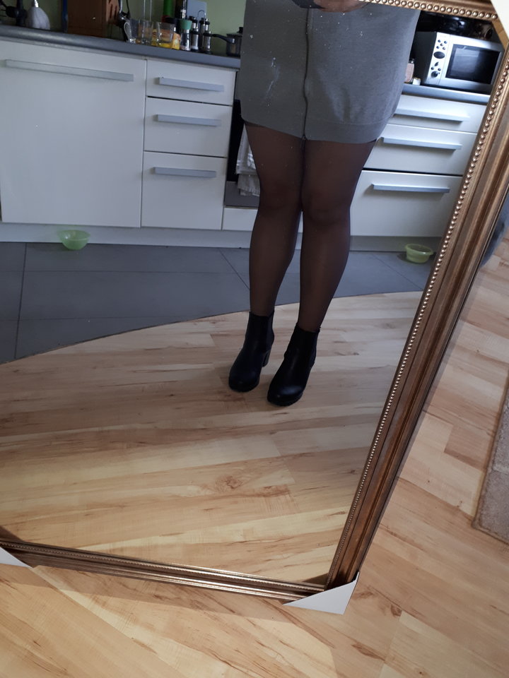 Cieniutkie Rajstopki 8 Den dla was ;p w bucikach - BlackSister96