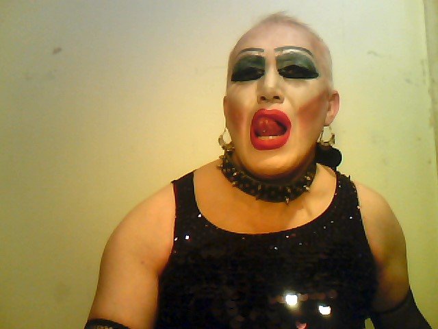 Lubię się malować bo kocham i pragnę mieć Kutasa!!!💋 - szmineczkatrans