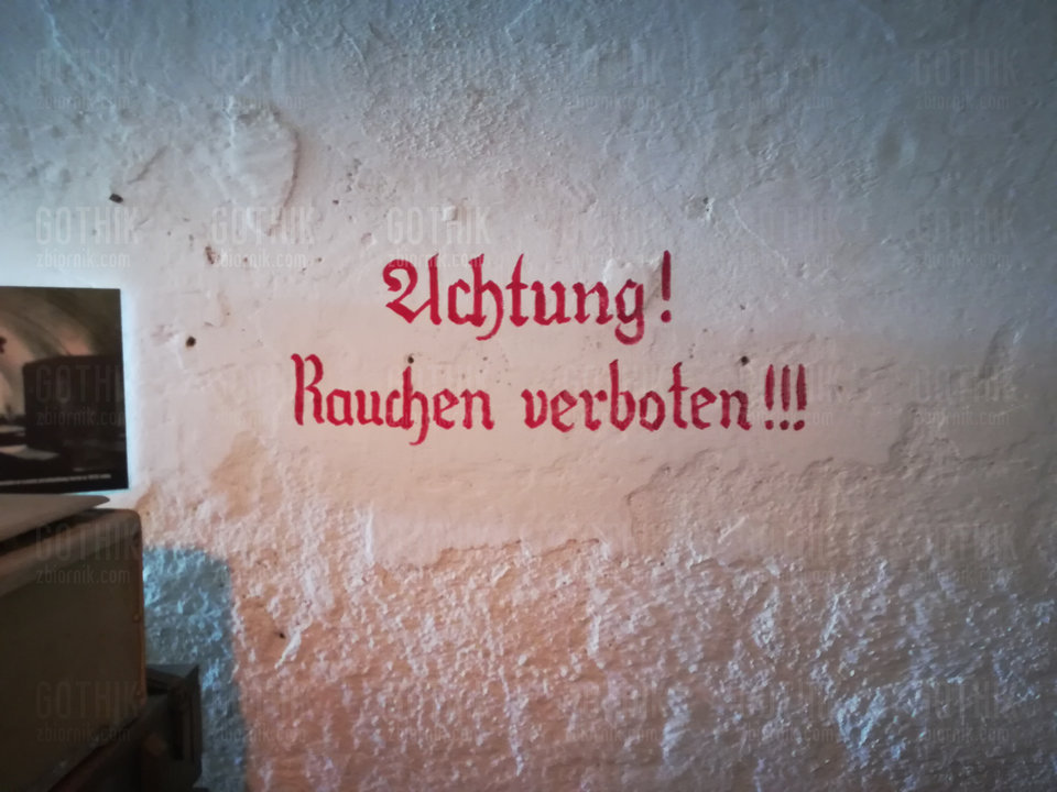 Achtung bejbi - gothik