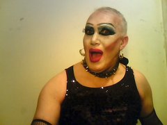 Suka-trans. do zdominowania lubię bdsm i spermę.