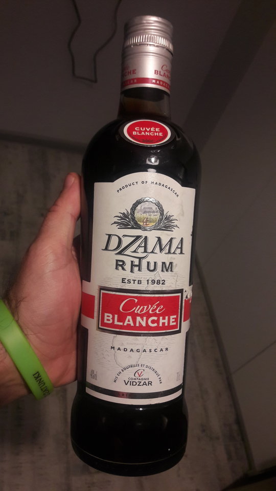 każdy ma swoją lekturę :) - Buster_wawa