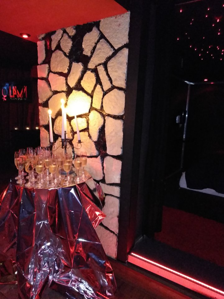 VIP - ELEGANT NIGHT - TYLKO Z KARTĄ KLUBOWĄ - SEX PARTY - LavaClub