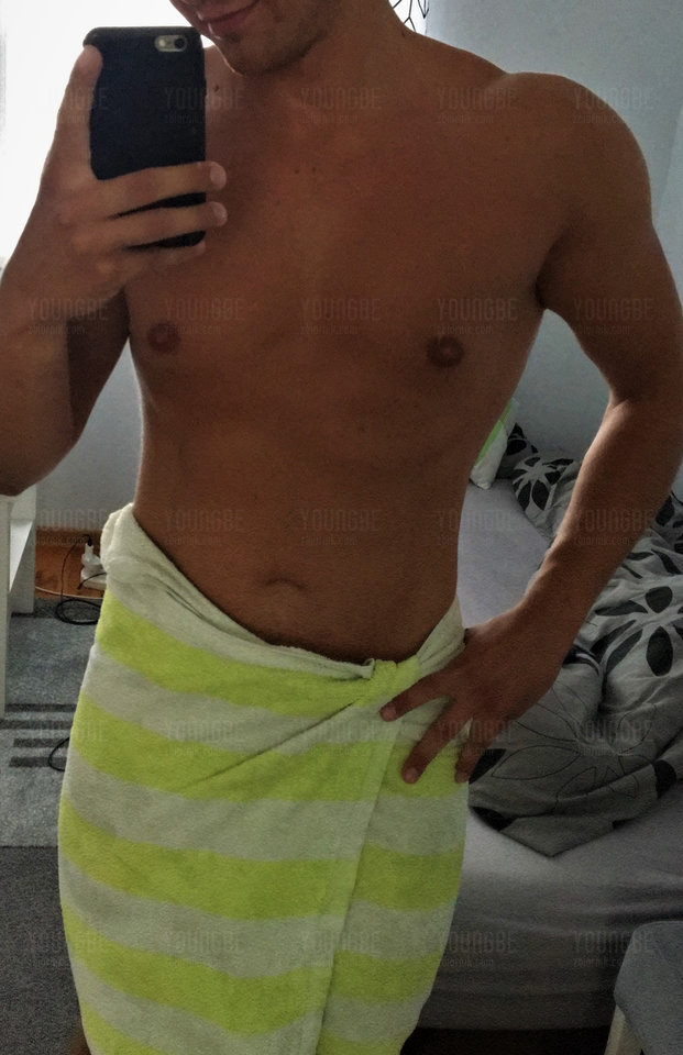 2560C47D-FBDB-4882-8B85-91239F62BA8C.jpg - YoungBe