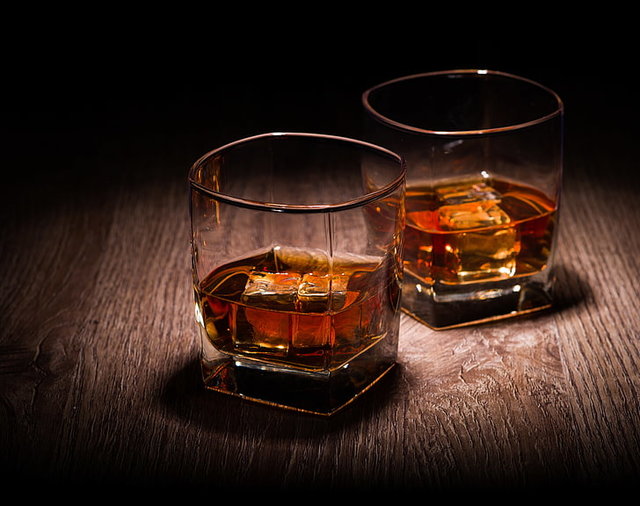 ice-glass.jpg - Karrde_9