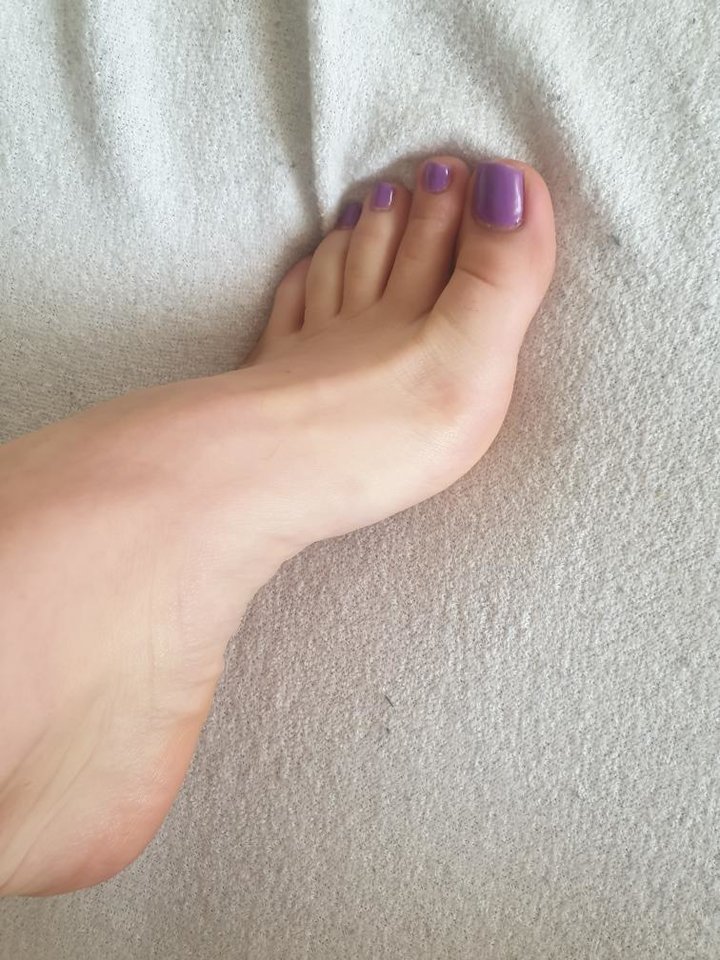 Kto wyliżę? - Stopyrajstopy