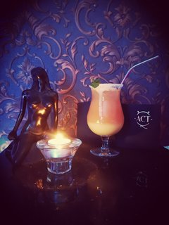 Kto ma ochotę na takiego drinka?