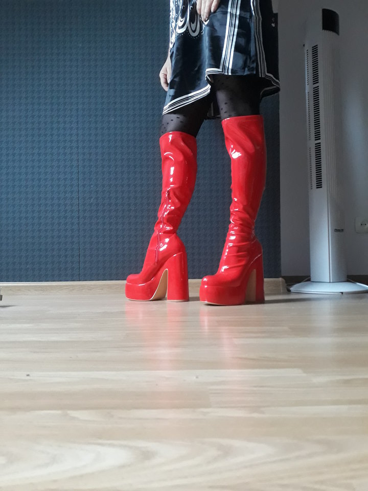 009.jpg - TINA07CROS