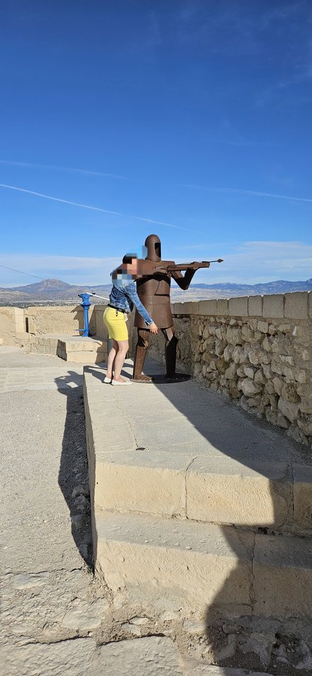 Harcerz w Alicante.. Nie miał jaj :D  - EMKU