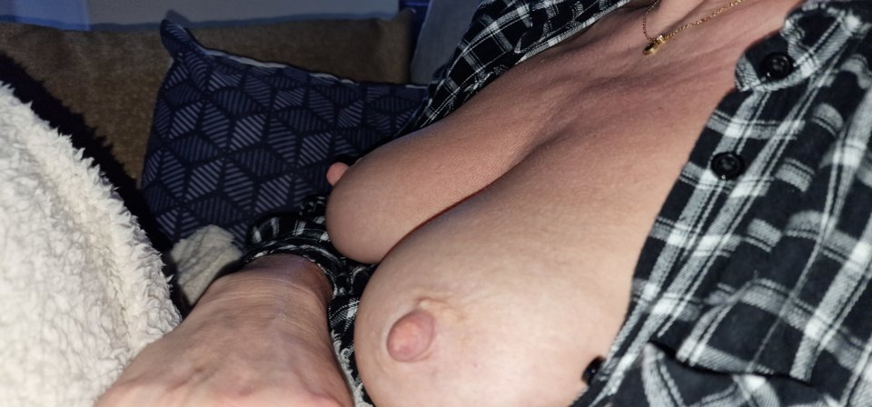 1000009896.jpg - robert72