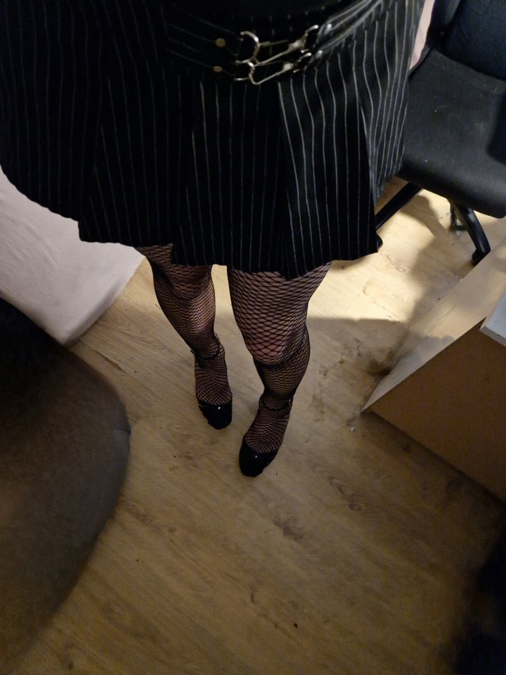 1000011992.jpg - Longlegs40