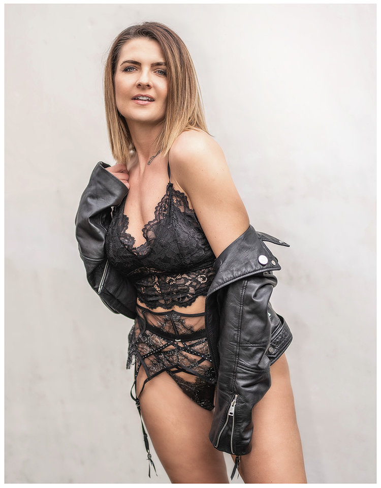 33m.jpg - metalcfcouple