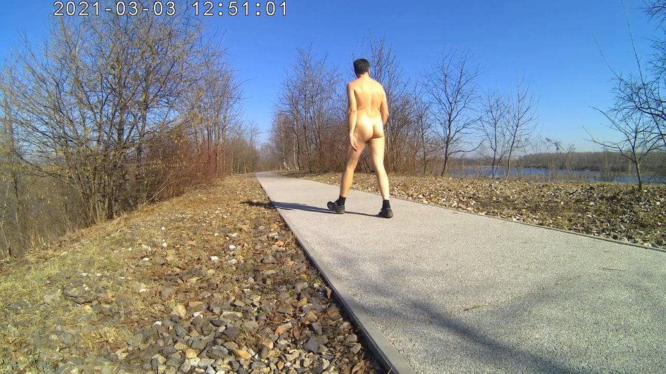 20210303_125044A.mp4_snapshot_00.16_[2021.03.03_20.11.43].jpg - Krzysztof_cfnm