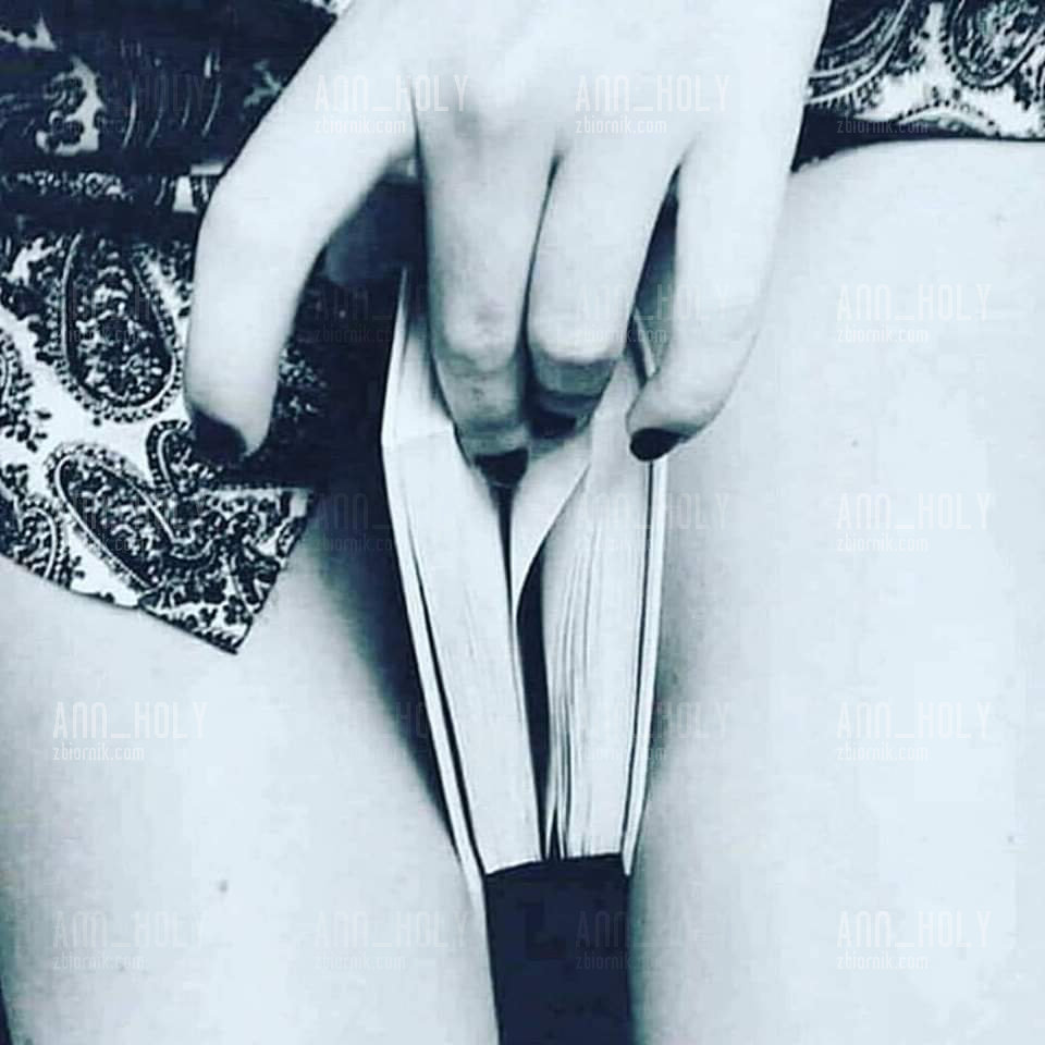 ksiazka.jpg - Ann_holy