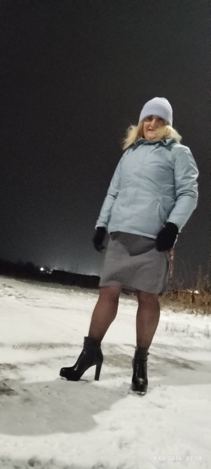 IMG_20240209_225820_TIMEBURST7.jpg - Daria54