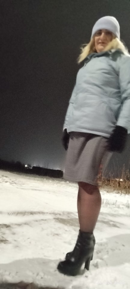 IMG_20240209_225820_TIMEBURST14.jpg - Daria54