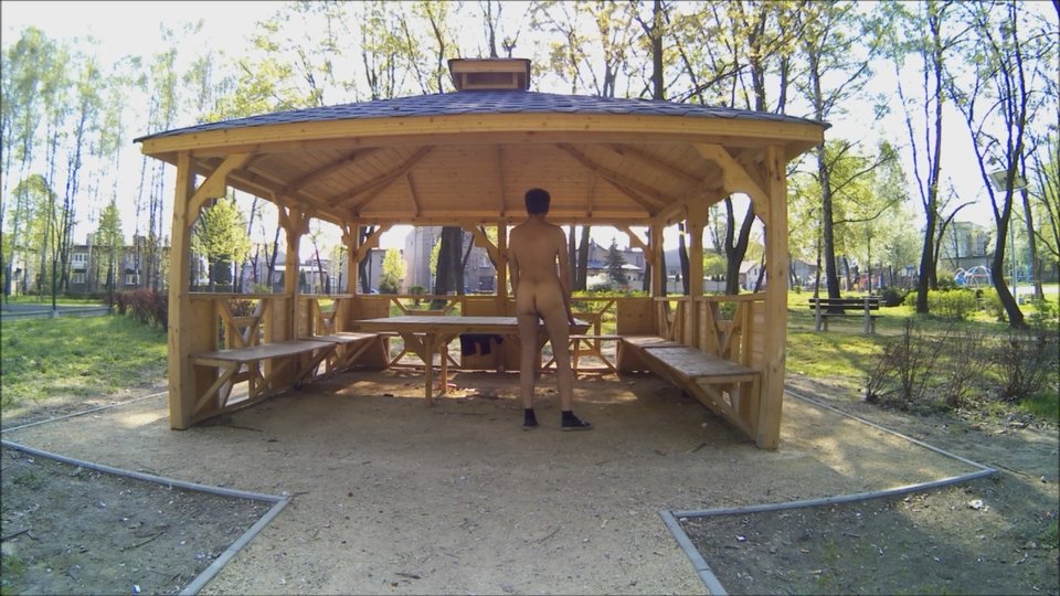 Brzeziny altana w parku.mp4_snapshot_00.30.315.jpg - Krzysztof_cfnm