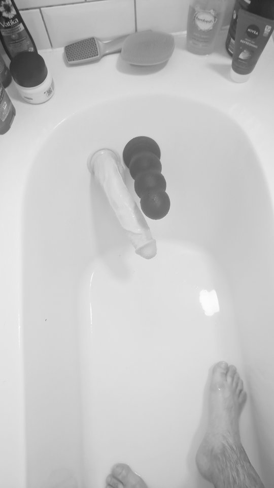 1000013007.jpg - DildoloverUk