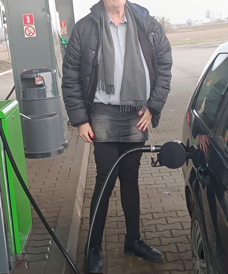 Tankujemy.... 👄😎👍 - Gregorja