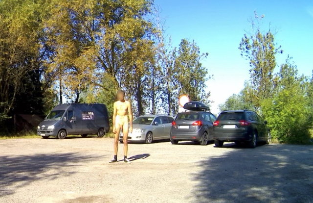staw Hubertus - parking 20170904_155812A.mp4_snapsghot_01.12.470 - Krzysztof_cfnm