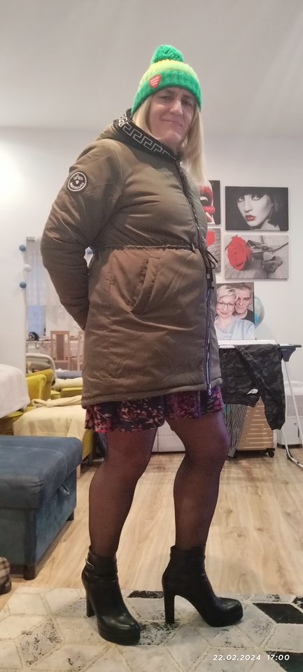 IMG_20240222_165950_TIMEBURST13.jpg - Daria54