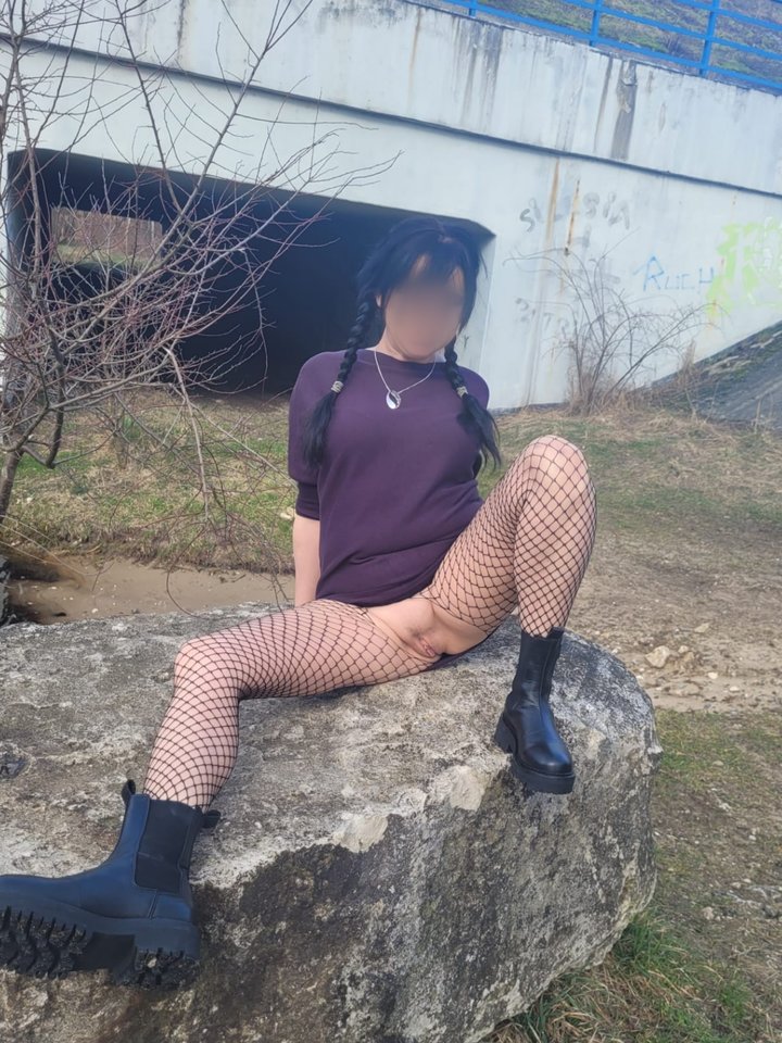 Point Blur_Feb252024_085404.jpg - Hagparka