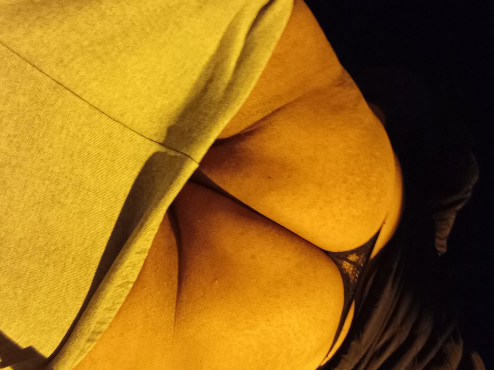 1000023757.jpg - lickemydick