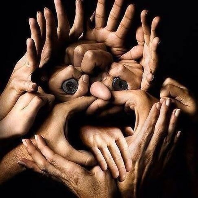 IMG_4246_700px.JPG - blue__shadow