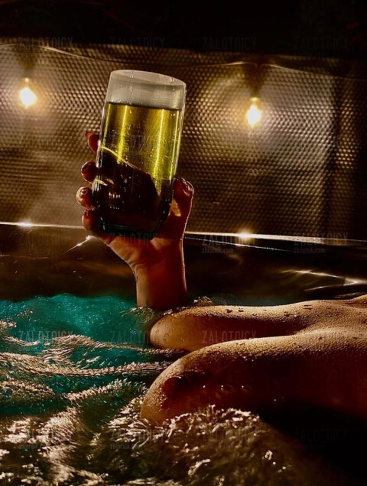 1000030139.jpg - Zalotnicy