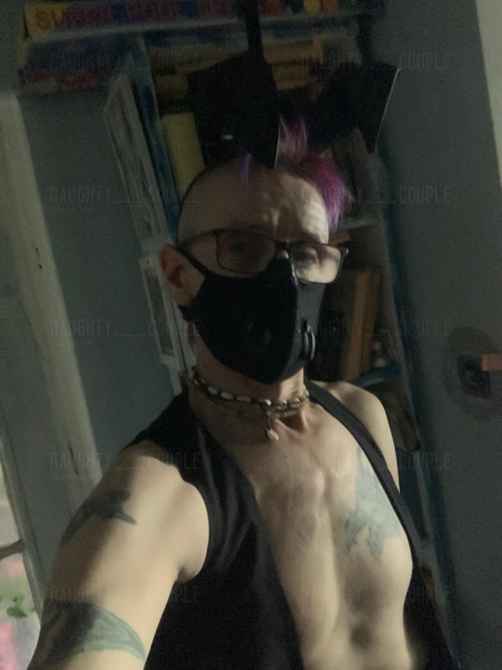 afa6c1cb-16d4-4cb5-9b22-94ae3163de15.jpeg - naughty___couple