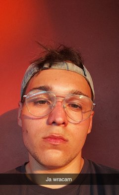 Snapchat-78414394.jpg