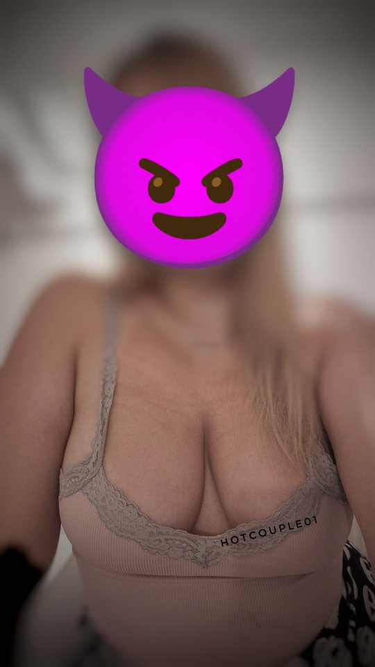 1000014665.jpg - Hotcouple01