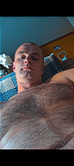 100%realny.... Nie wstydzę się siebie mimo iż do idealu mi da