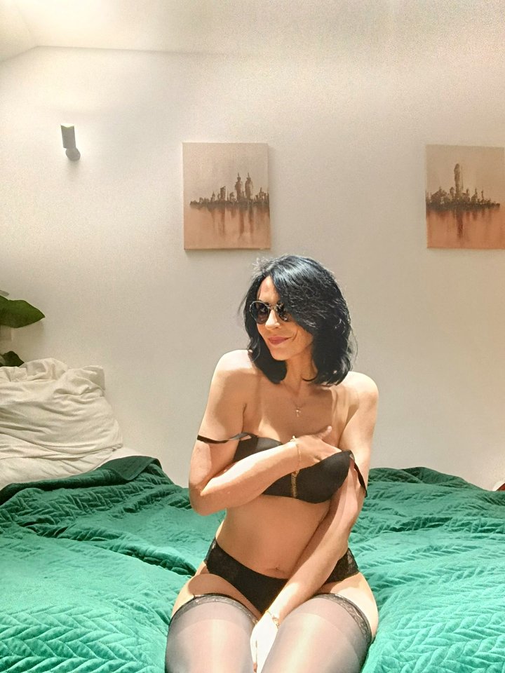 IMG-cc1cea923cf4fb2c73e26877f38a0dd7-V.jpg - Starscouples