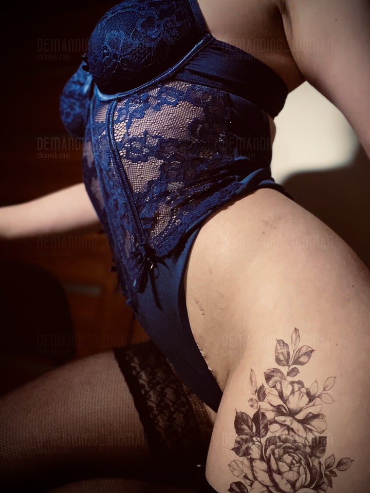 0a97bf38-5c64-4d6f-a917-447c827c8912.jpeg - Demanding_woman