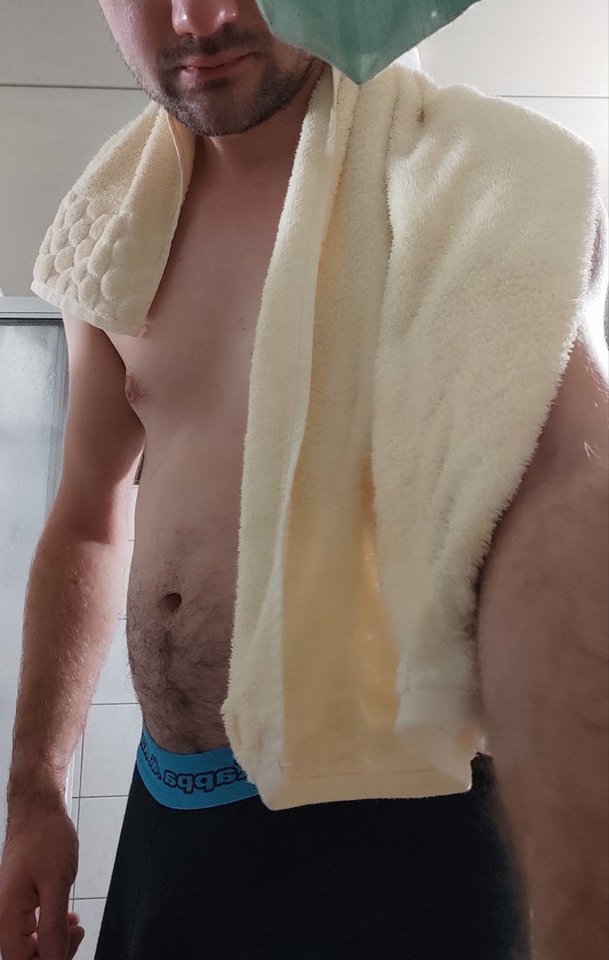 Coś jakby foto łazienkowe... - Kaktusowy90