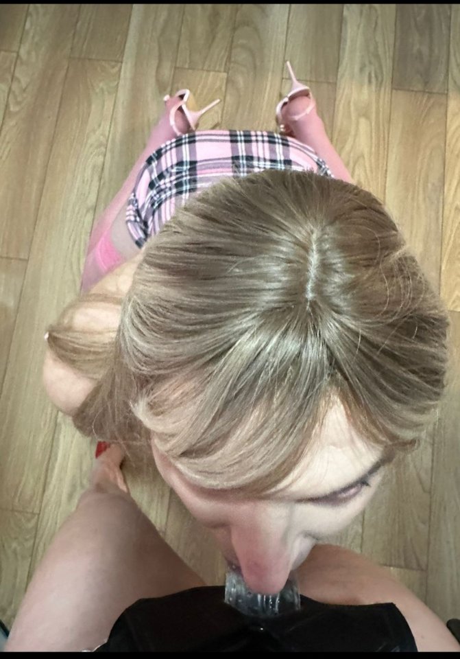 1000138412.jpg - sylviacrossdress