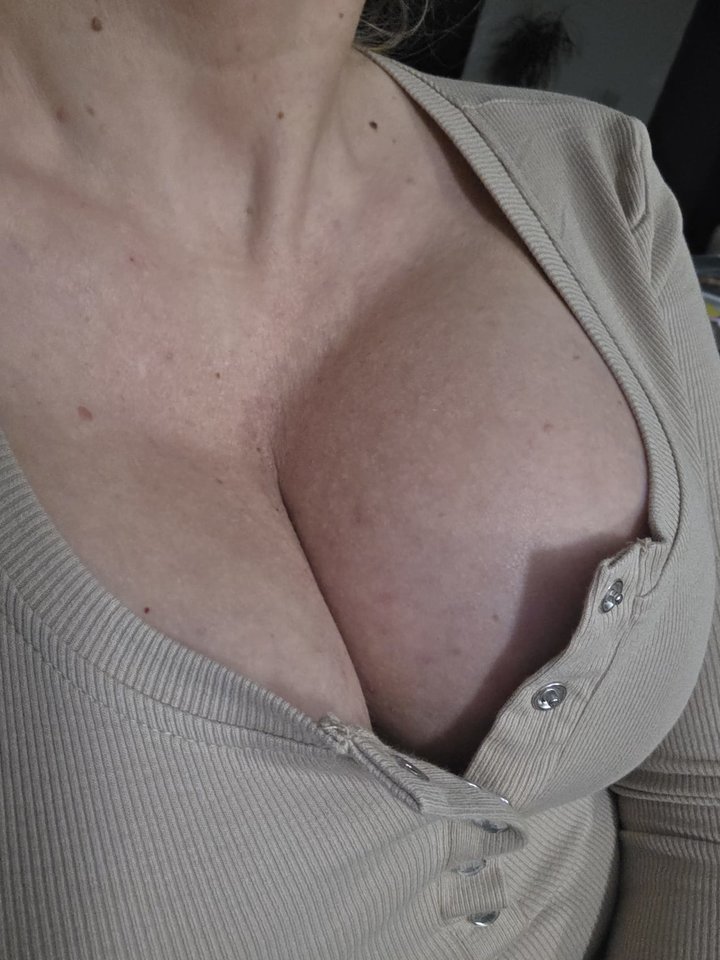 1000010913.jpg - OLA_80_81