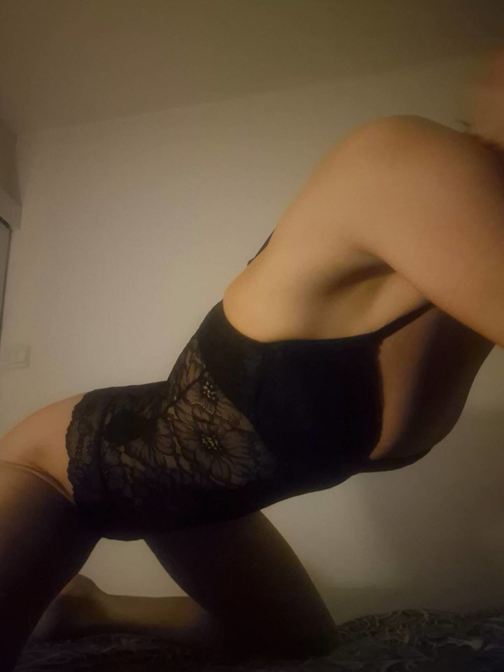 D3E9BB2A-2768-4F91-A741-37A6543A6F34.jpeg - MidnightLovers