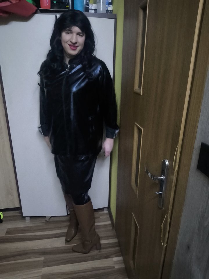 1000019819.jpg - Adriennecross