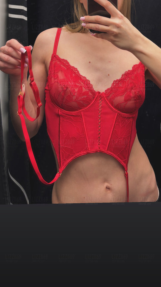 D5FB873B-B51A-402B-8361-965DB3A6844D.jpeg - Lizzii69